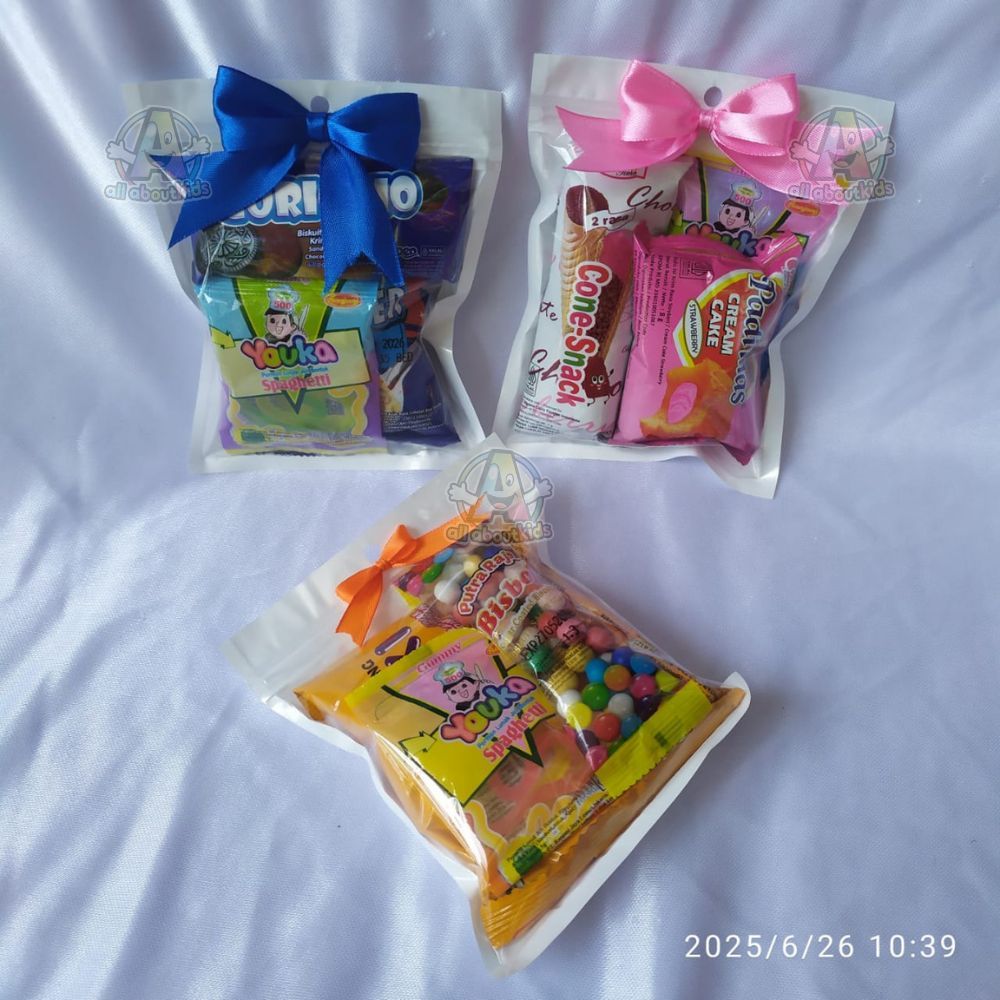 

Minigift graduation hampers snack - ukuran KECIL