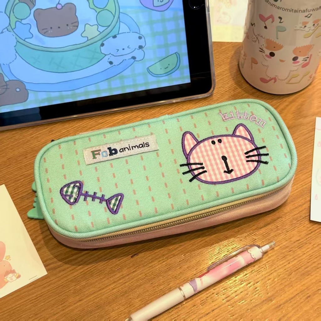 

Tempat Pensil Bordir Kucing Zipper Charm Ikan Lucu Pencil Case Kotak Pulpen Tempat Makeup Storage Bag Aesthetic Large Capacity