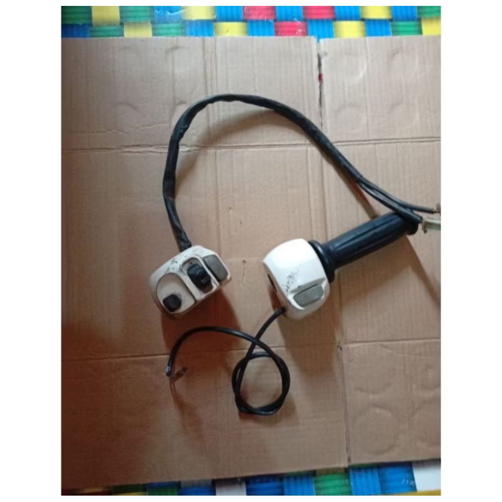 Saklar Kanan Kiri Yamaha Fino Fi 115/125 Original Seken Copotan