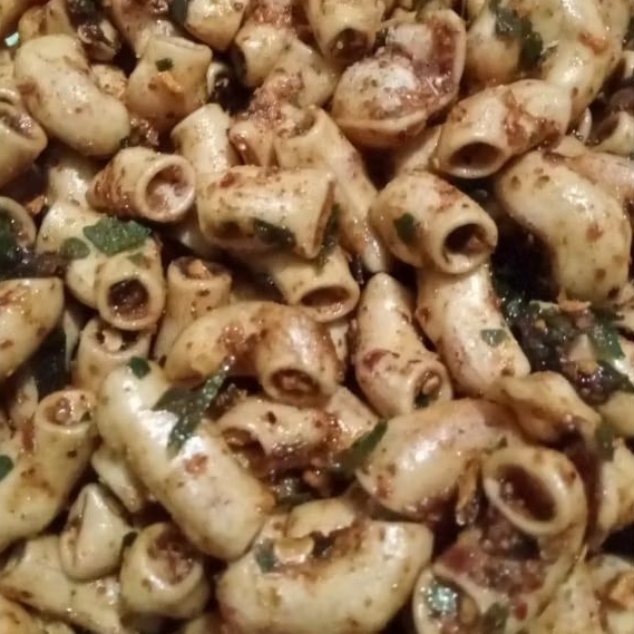 

seblak makaroni bantat pedas daun jeruk purut 1000g