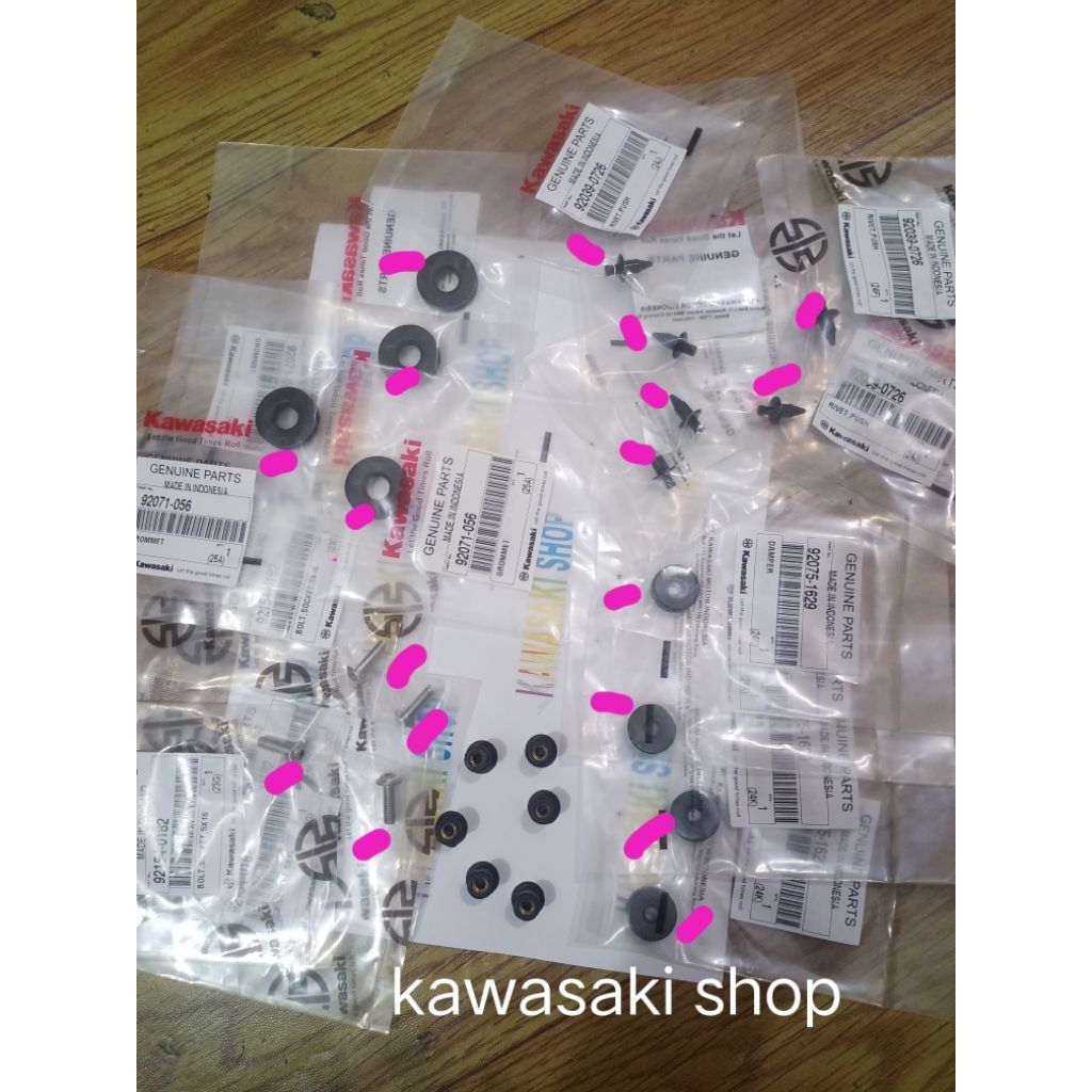 mur baut pengancing body set ninja rr new original