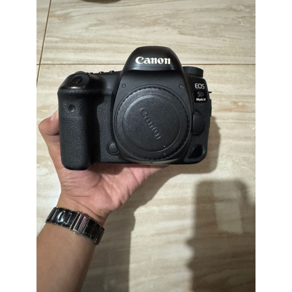 kamera second canon 5d mark iv body only