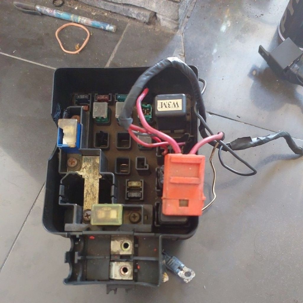 BOX SEKRING FUSE HONDA CRV GEN 1