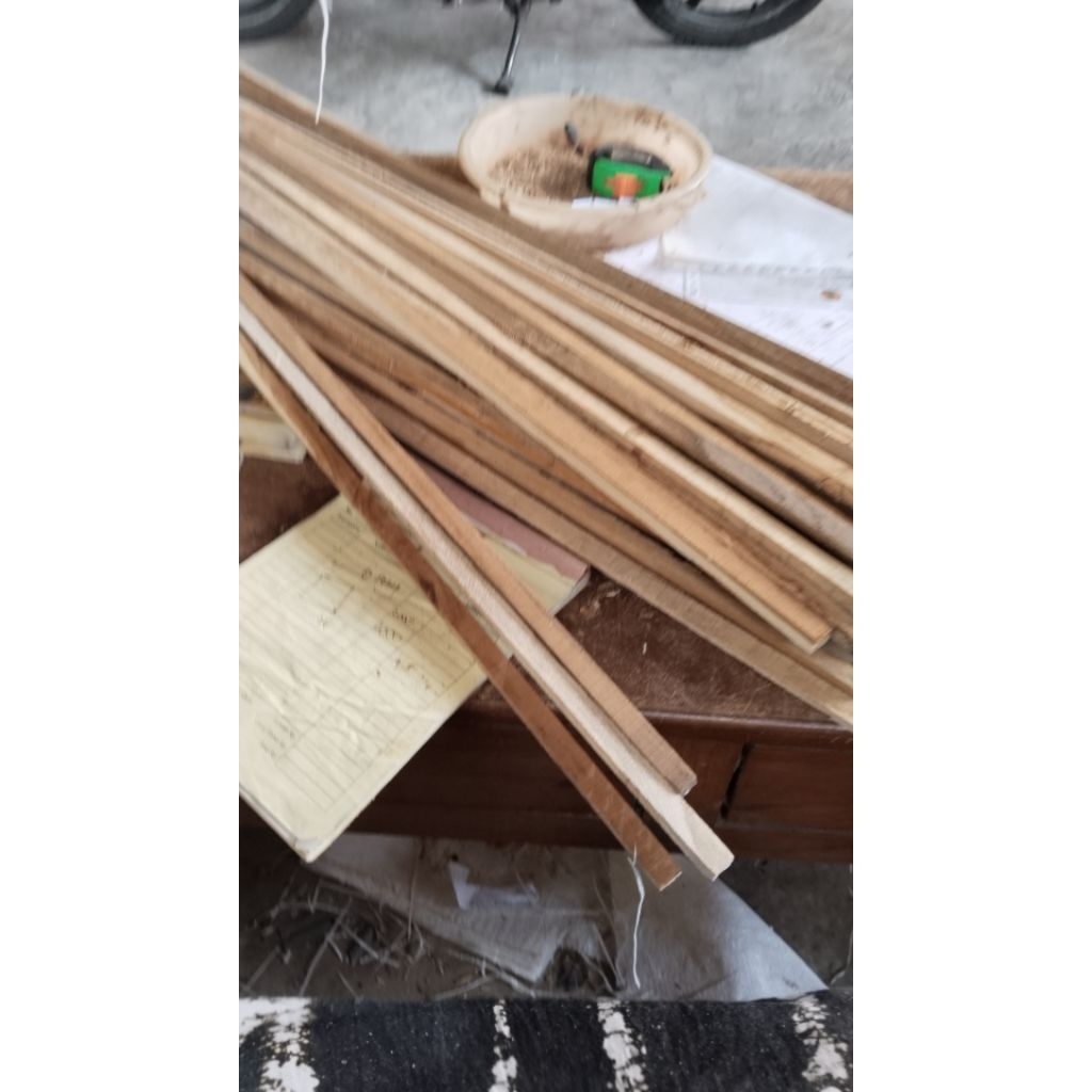 balok kecil kayu jati Perhutani ukuran3x4panjang111cm