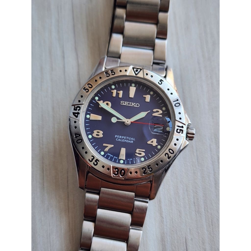 Seiko Perpetual Calendar Quaryz 8F32-0160 Blue Dial JDM Made In Japan