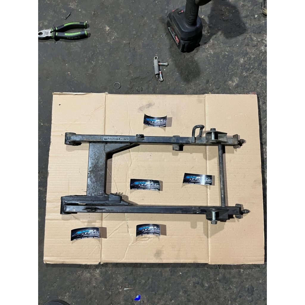 SWING ARM SUPRA 125 FI KYZ ORIGINAL COPOTAN