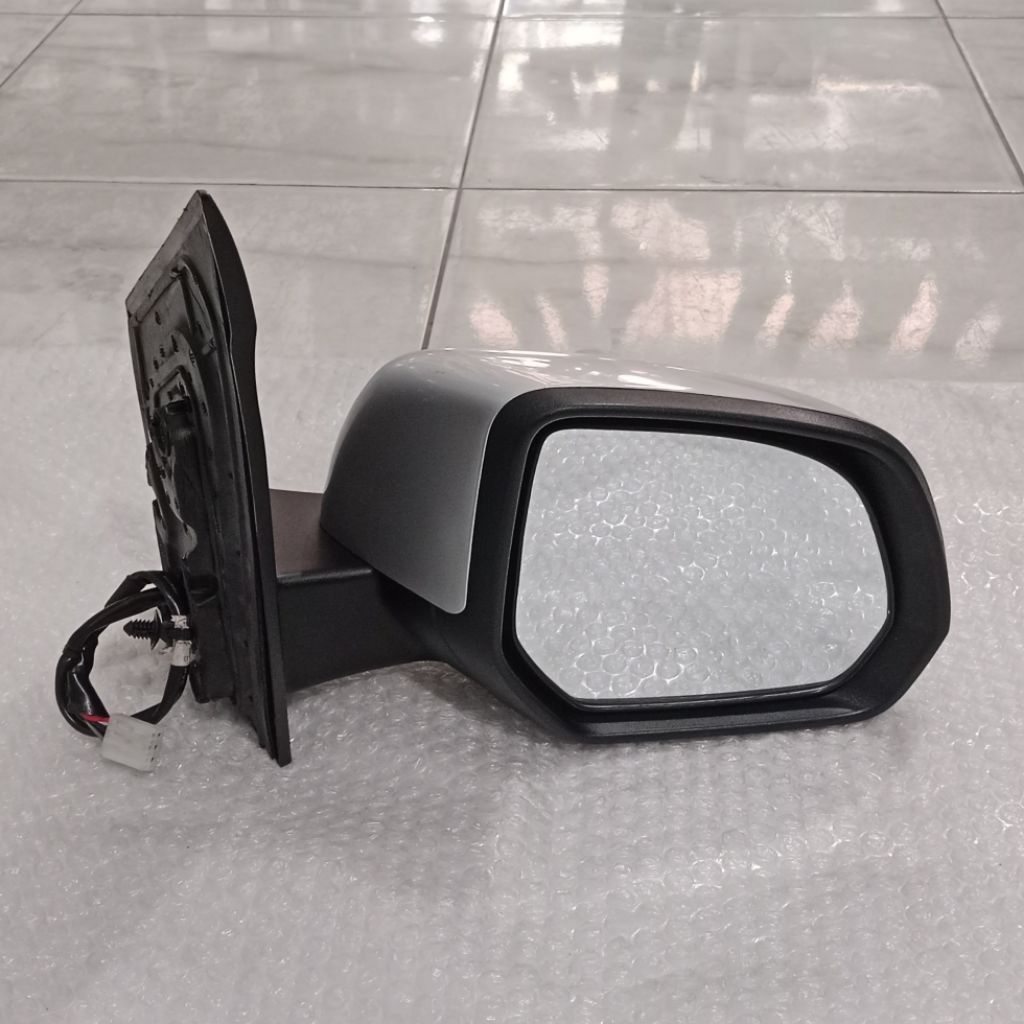 Spion Wuling Confero 2020 2021 Kanan