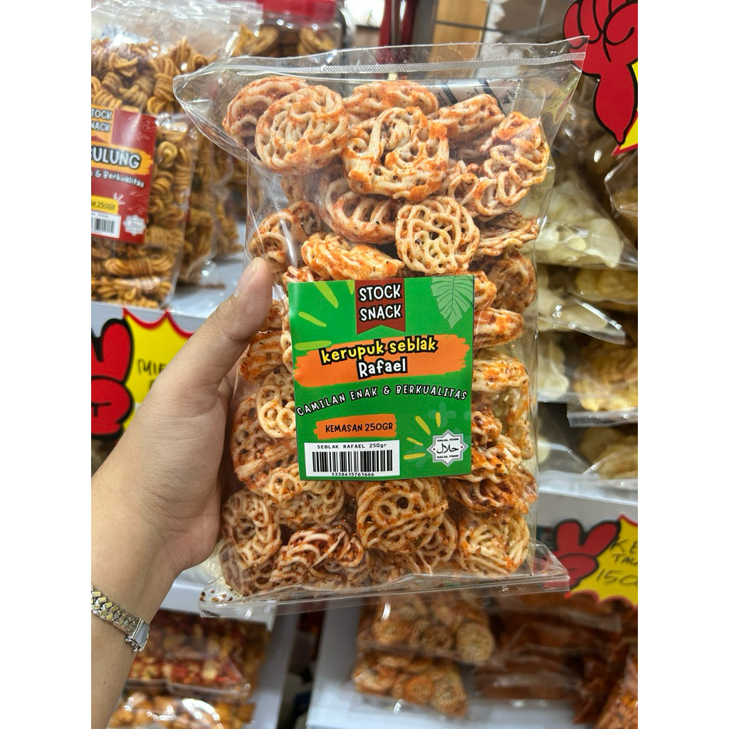 

Kerupuk seblak mekar rafael 250gr