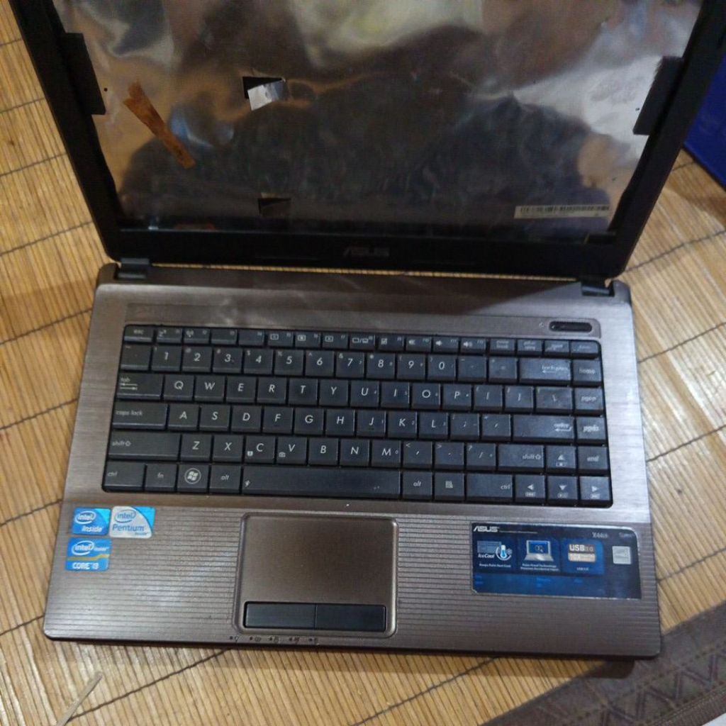 Casing LCD Laptop Asus X44H Fullset