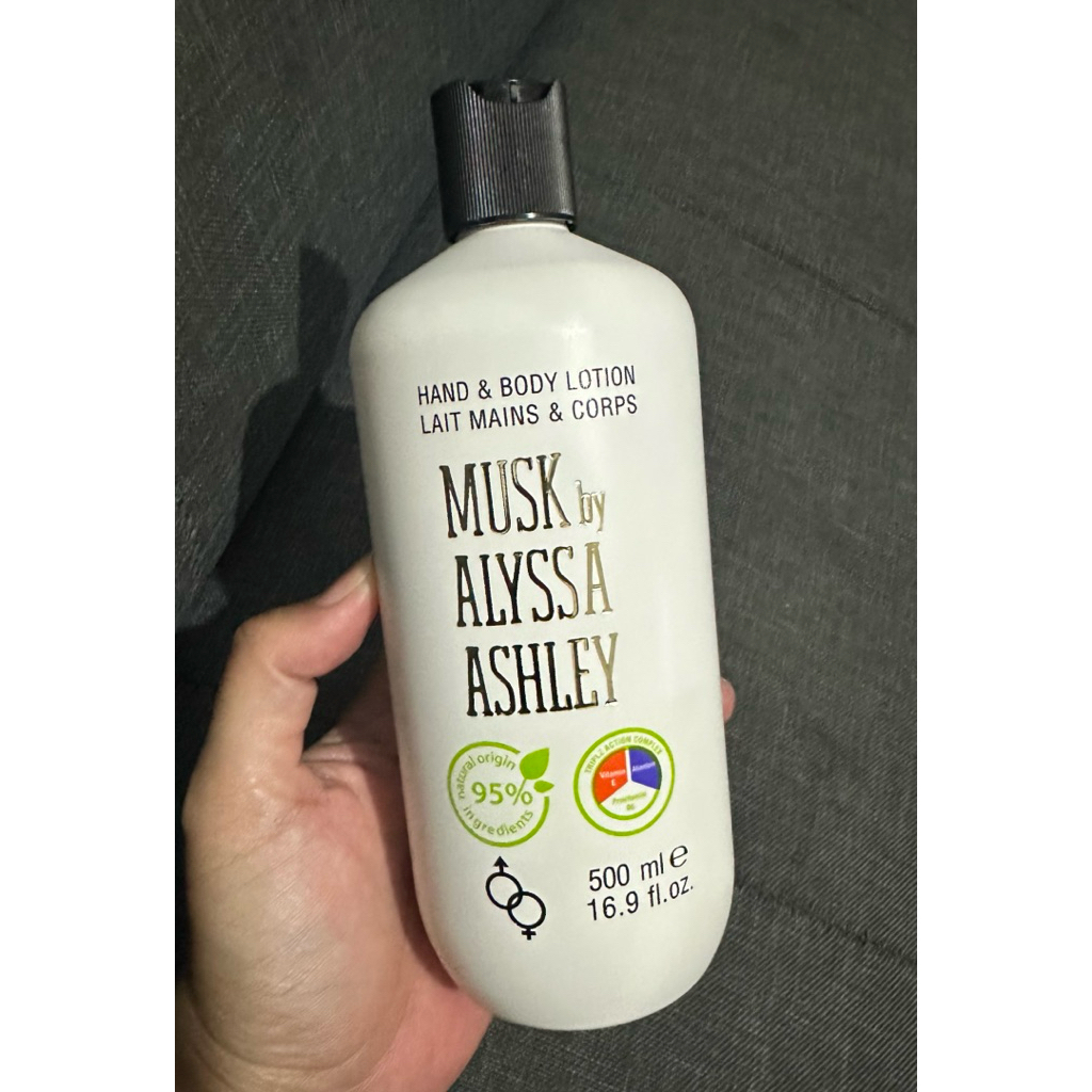 ALYSSA ASHLEY MUSK LOTION