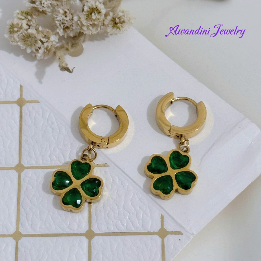 Anting Wanita Anggun Semanggi Hijau Titanium Gold