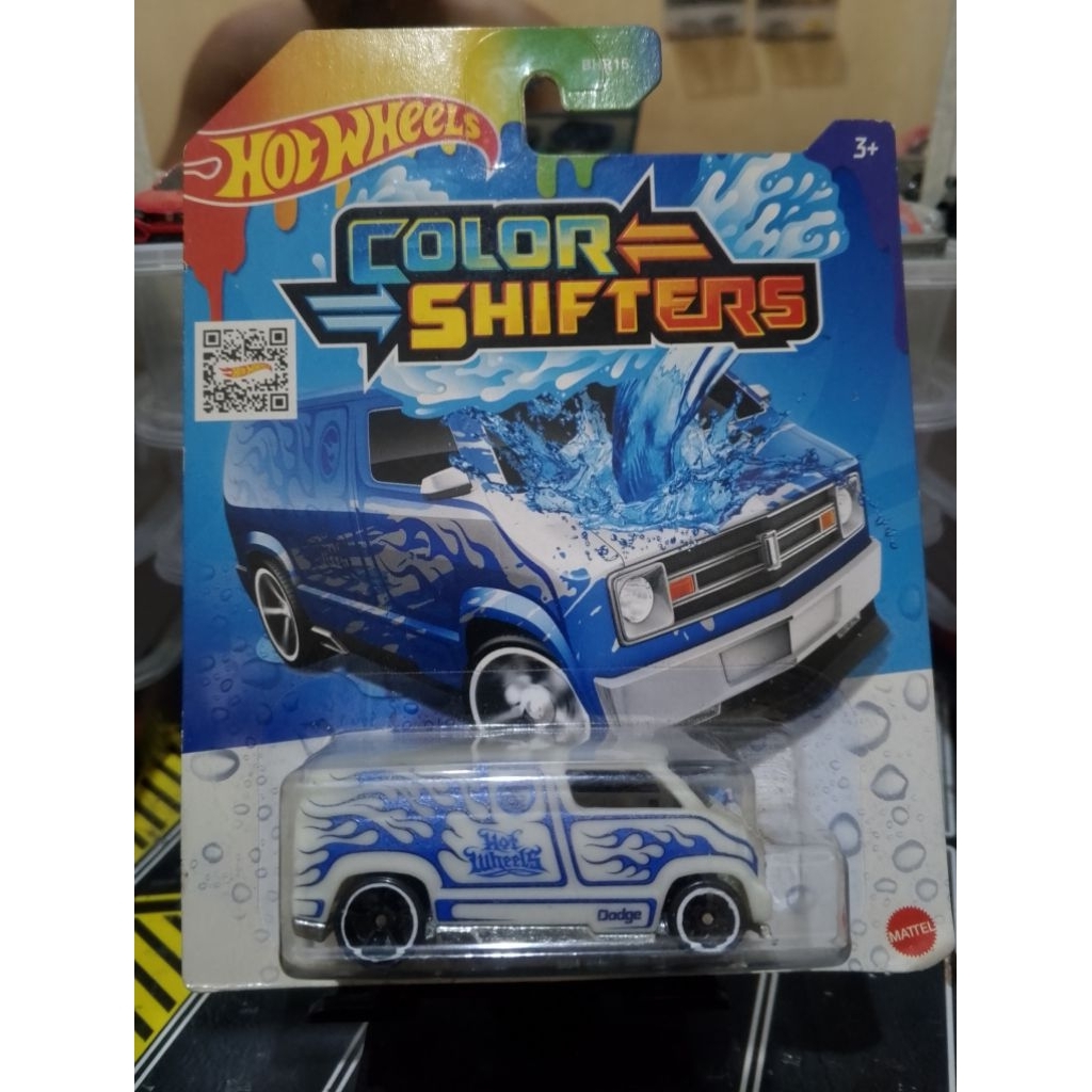 Hot Wheels Dodge Van Treasure Hunt Reguler Colour Shifter