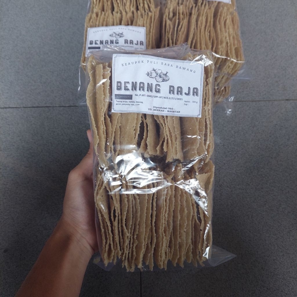 

Kerupuk Gendar/ Kerupuk Puli/ Krupuk Karak Merk Benang Raja mentah siap goreng Oleh oleh Khas Magetan 500 gr [Beli 5 Gratis 1]