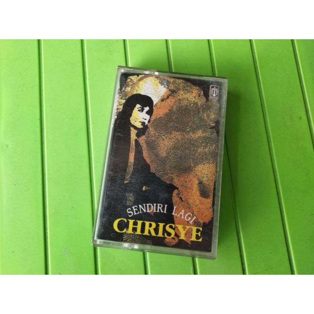 kaset pita Chrisye Sendiri lagi