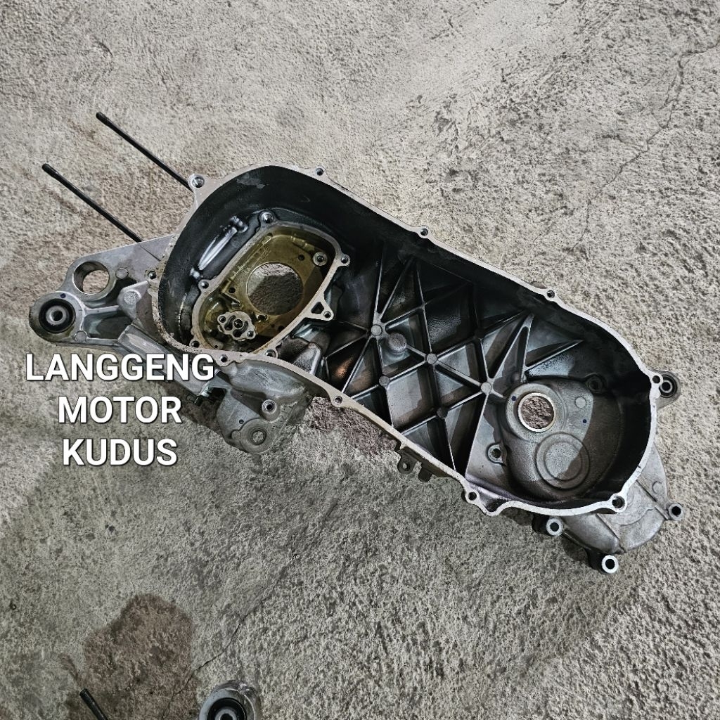 Crankcase krengkes kalter blok block nomer mesin kiri new nmax n max 155 vva led aerox connected kod