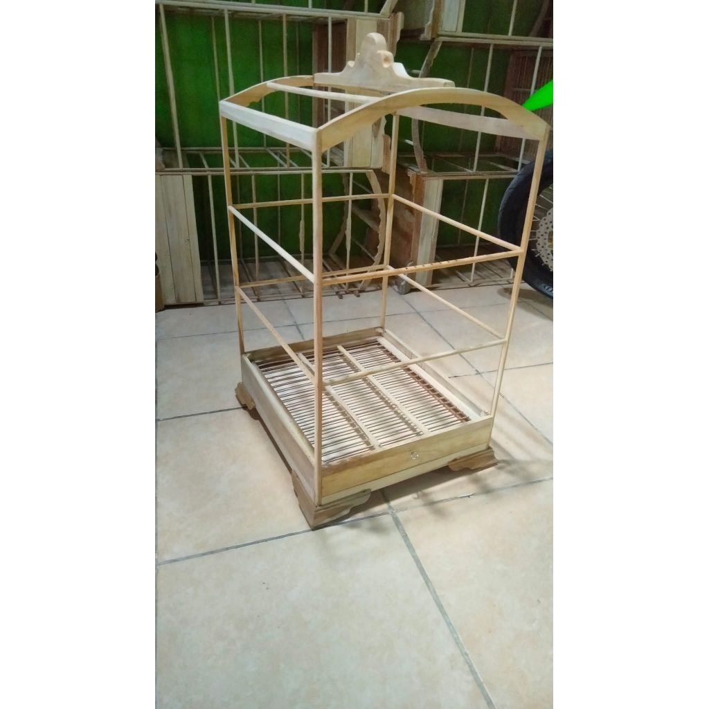 Semi kosan no 2 ambrukan