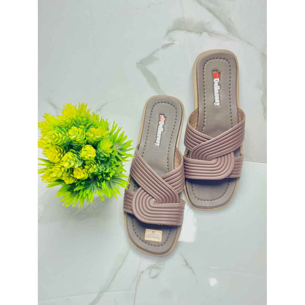 sandal perempuan-sandal dewasa-sandal kekinian-sandal santai