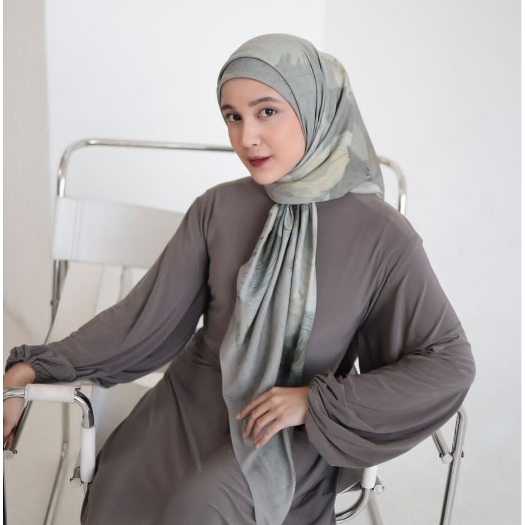 DALIIA Monogram Series Arascarf