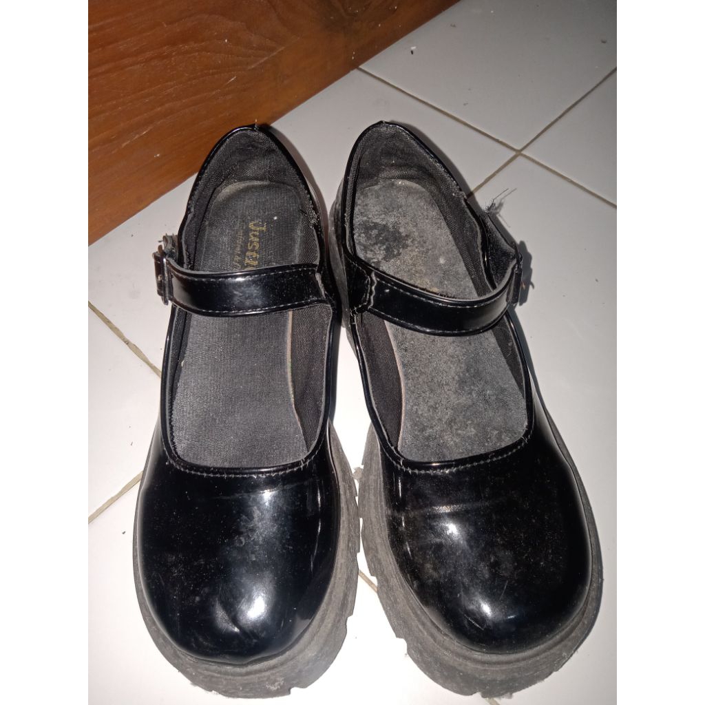 preloved docmart