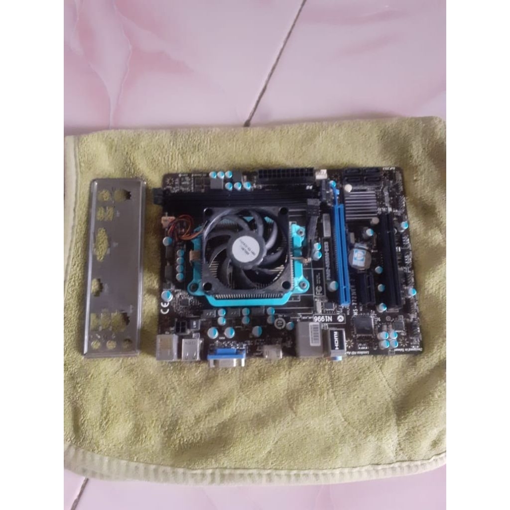 paket motherboard amd fm2 feat a6 6400k