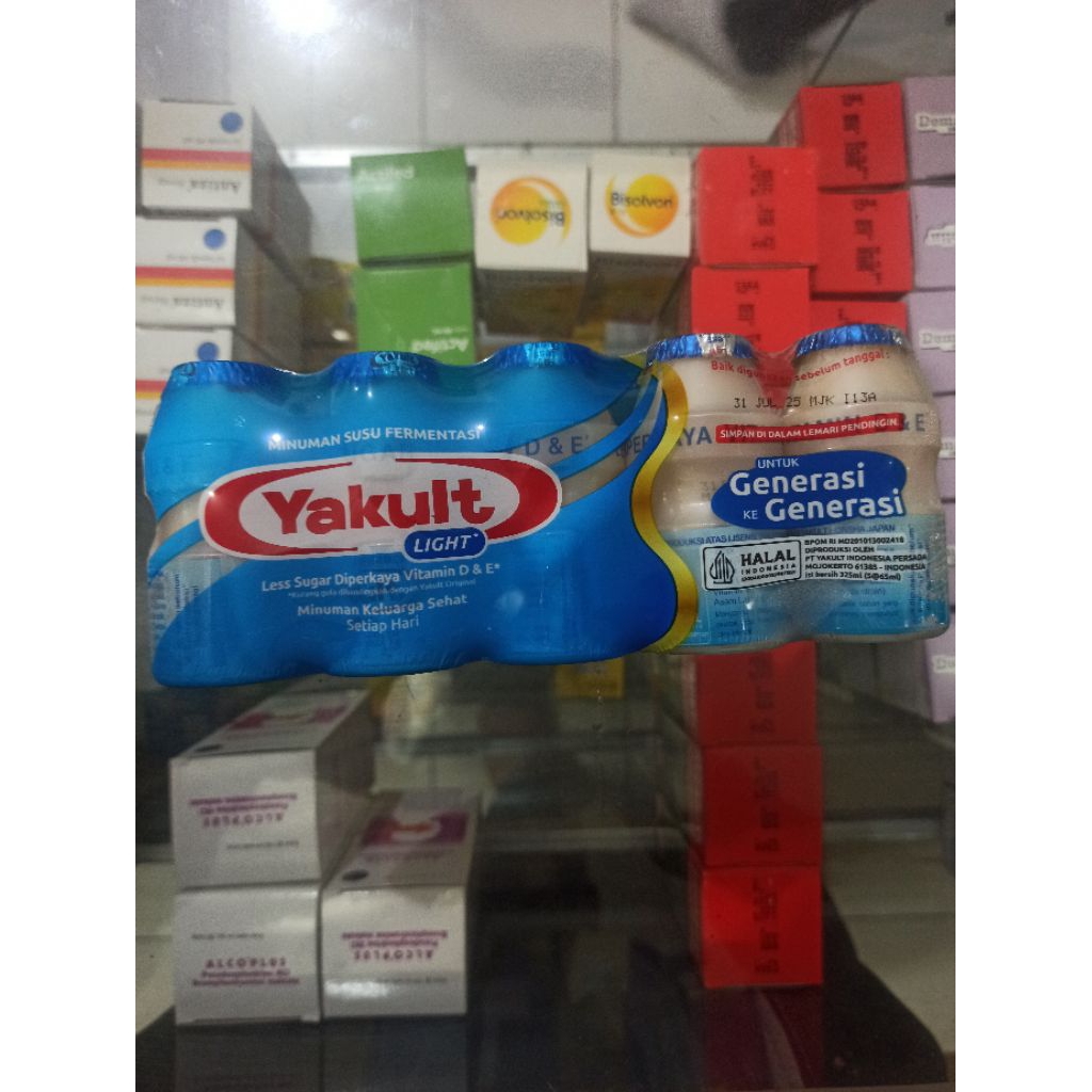 

Yakult Light 1 Pack Isi 65 Ml Per Botol Minuman Fermentasi Rendah Gula Dengan Vitamin D & E Halal