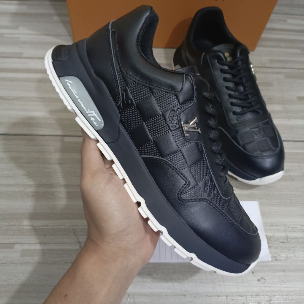 sepatu pria sneaker cowok kulit hitam 9124
