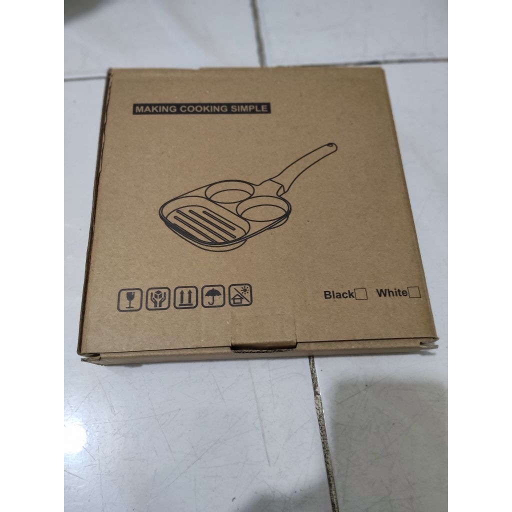 Frying Pan wajan Penggorengan Telur, sosis | 3 lubang pancake