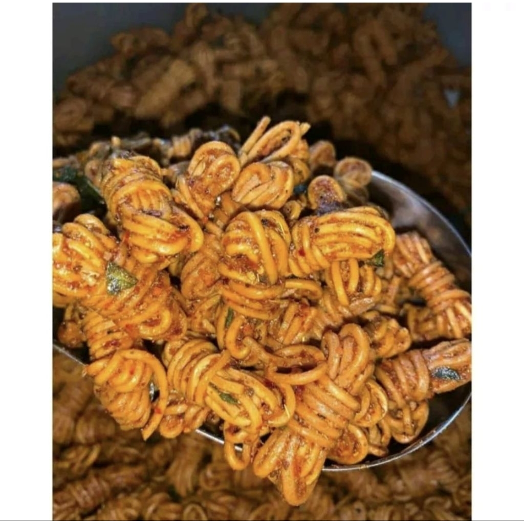 

Mie Lilit/Gulung Extra pedas daun jeruk isi 250gram