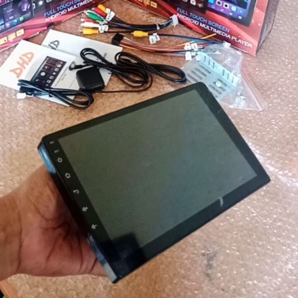 Head Unit Double Din Android 9 inci DHD RAM 2+32 Gb