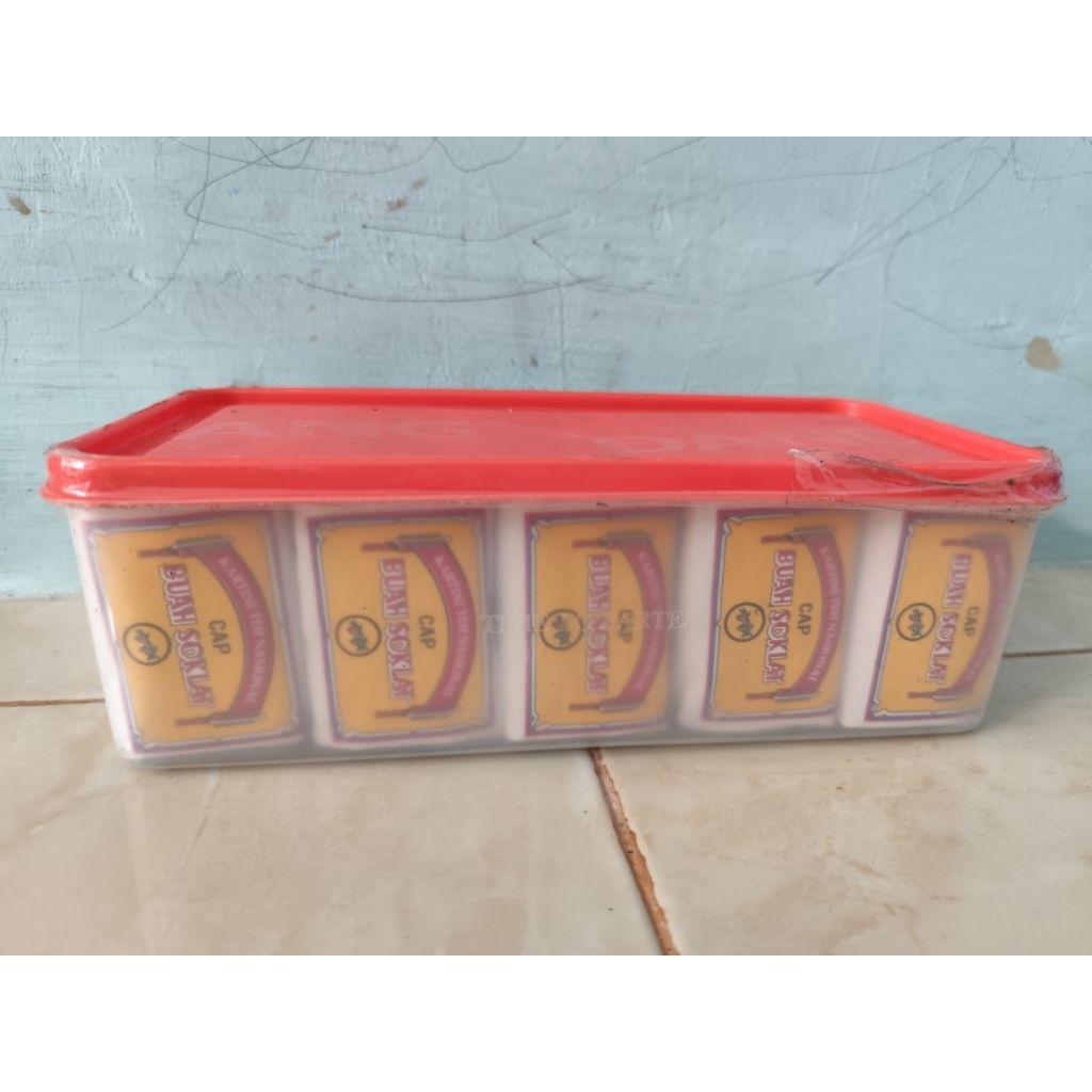 

Teh buah soklat 1 slop bonus lunchbox