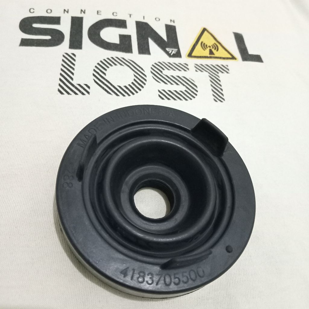 karet tutup bohlamp depan mobil Toyota universal original.