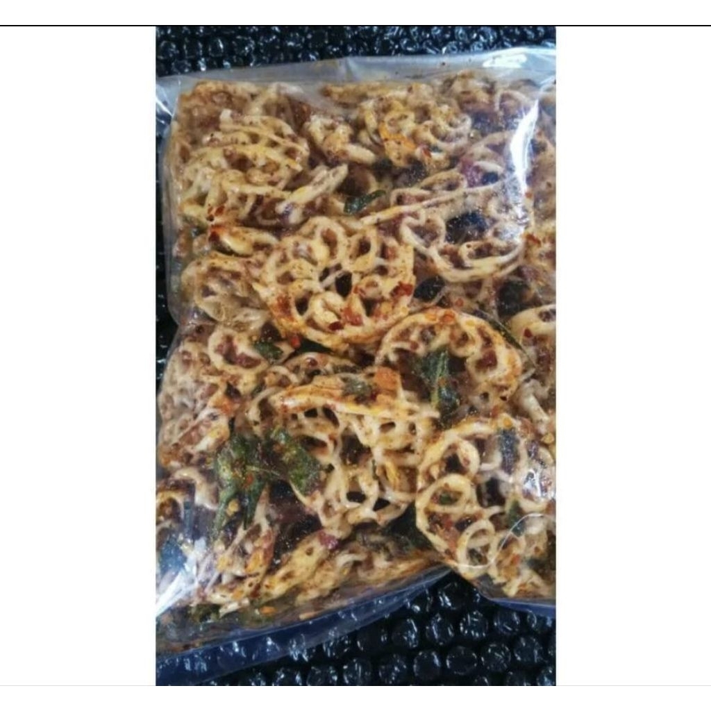 

KRUPUK PEDO VIRAL EXTRA PEDAS DAUN JERUK ISI 250GRAM