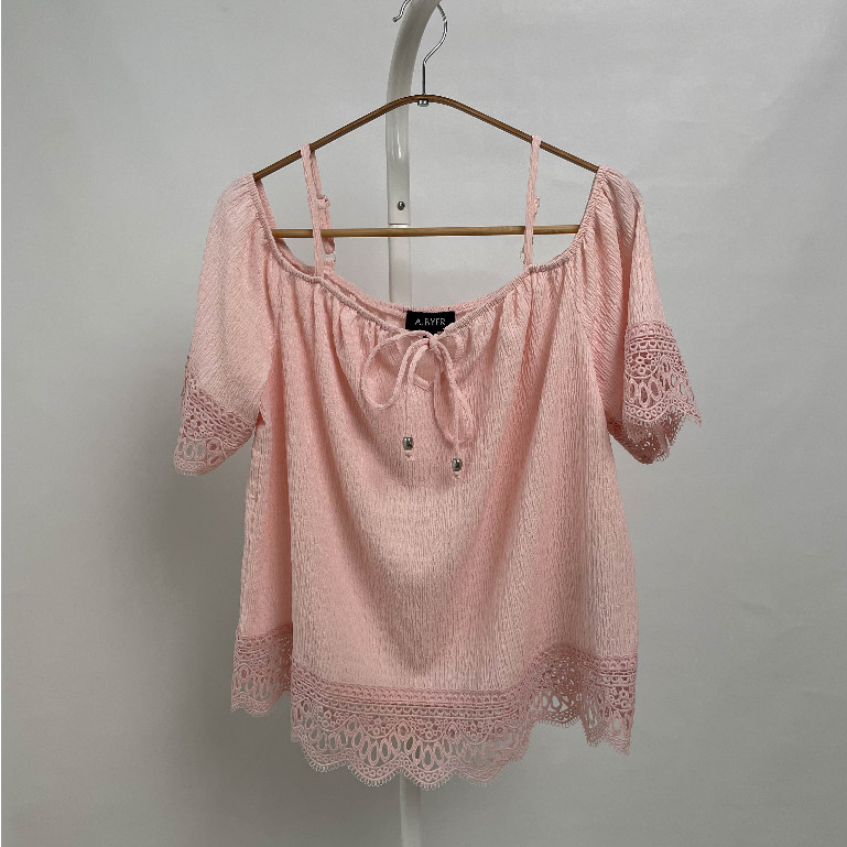 A.BYER BCX Cold-Shoulder Croche-Trim Top - Baju Atasan Sabrina Lengan Pendek Wanita Branded | ytl