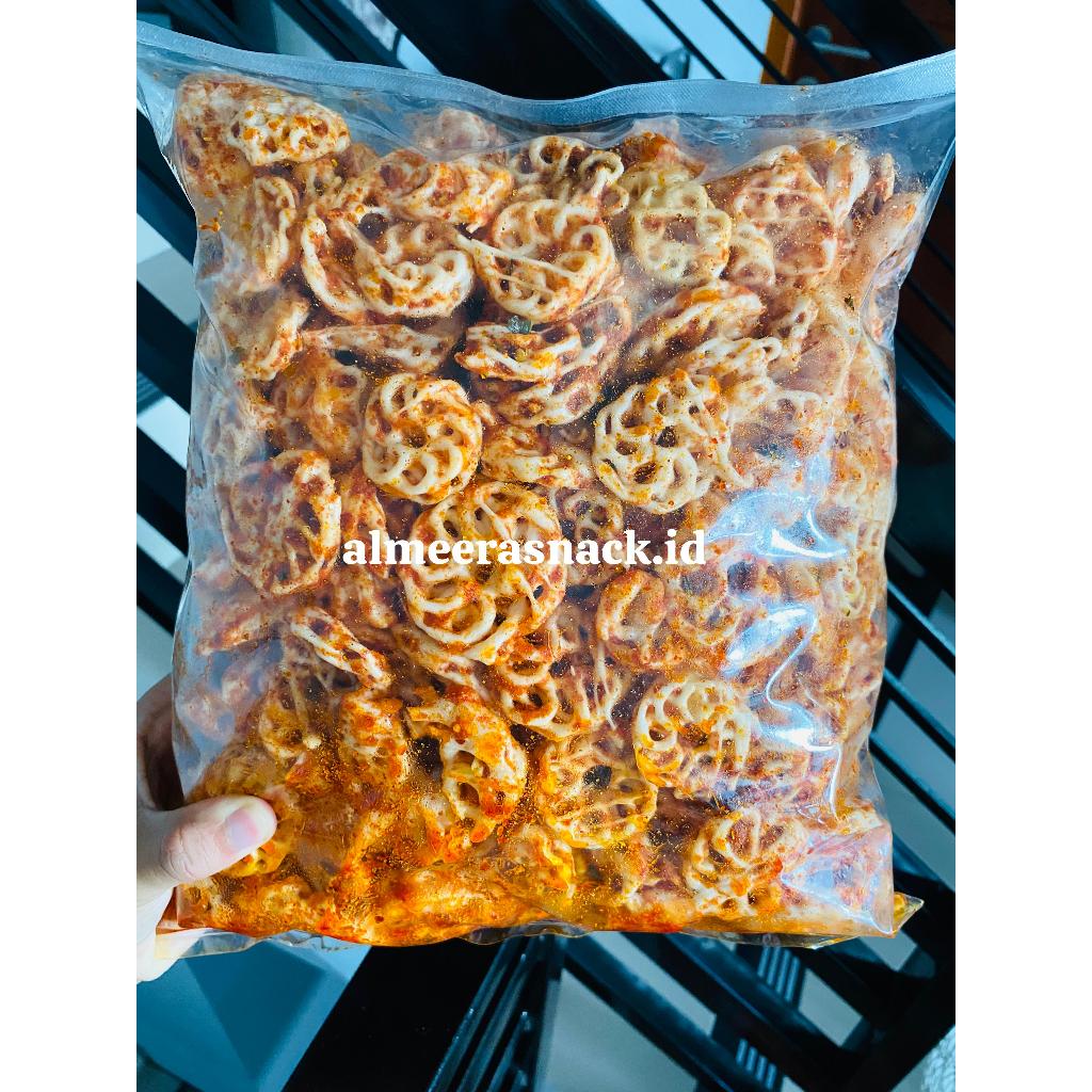 

seblak kerupuk rafael/kerupuk mawar 1kg pedas daun jeruk bumbu melimpah