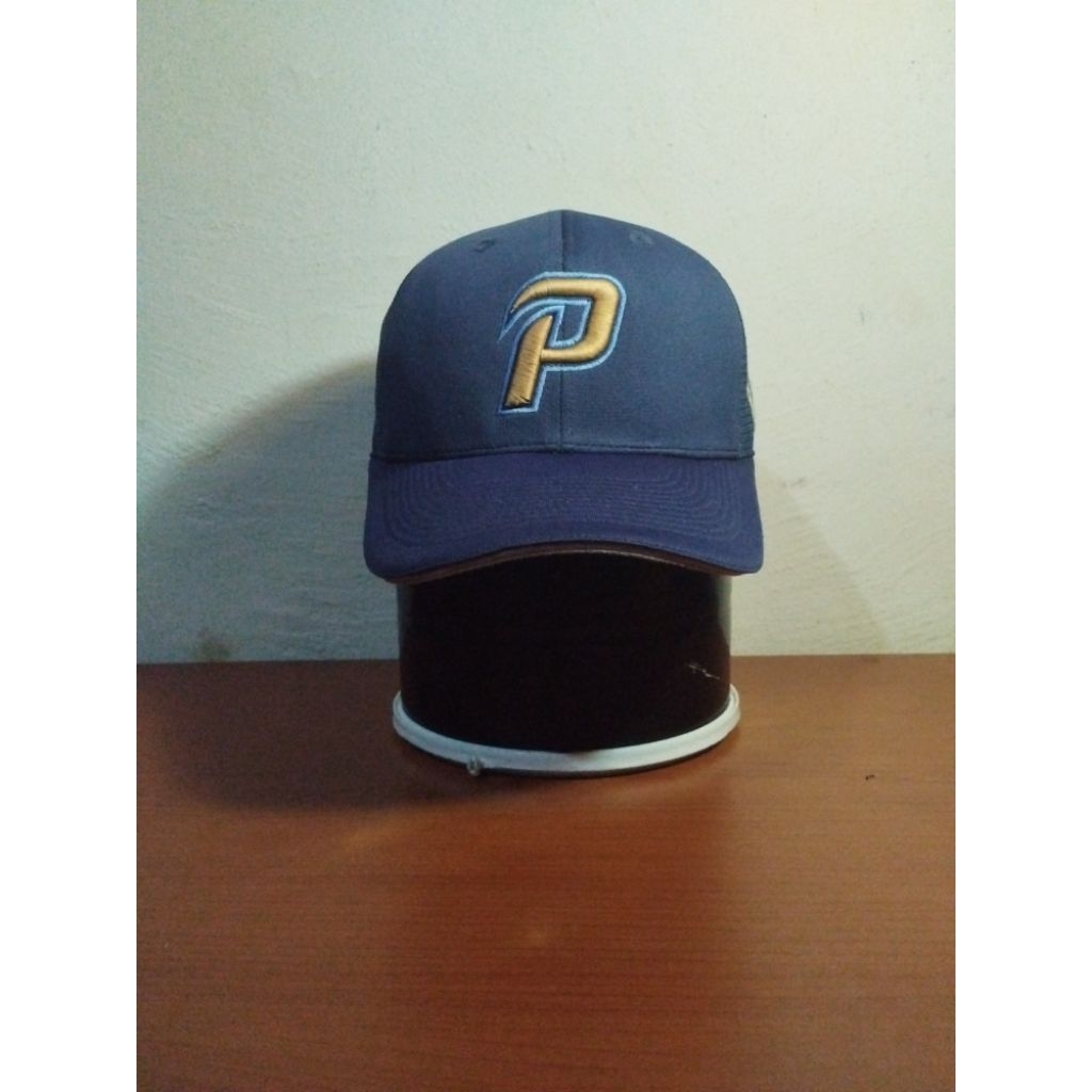 Topi Baseball Logo P