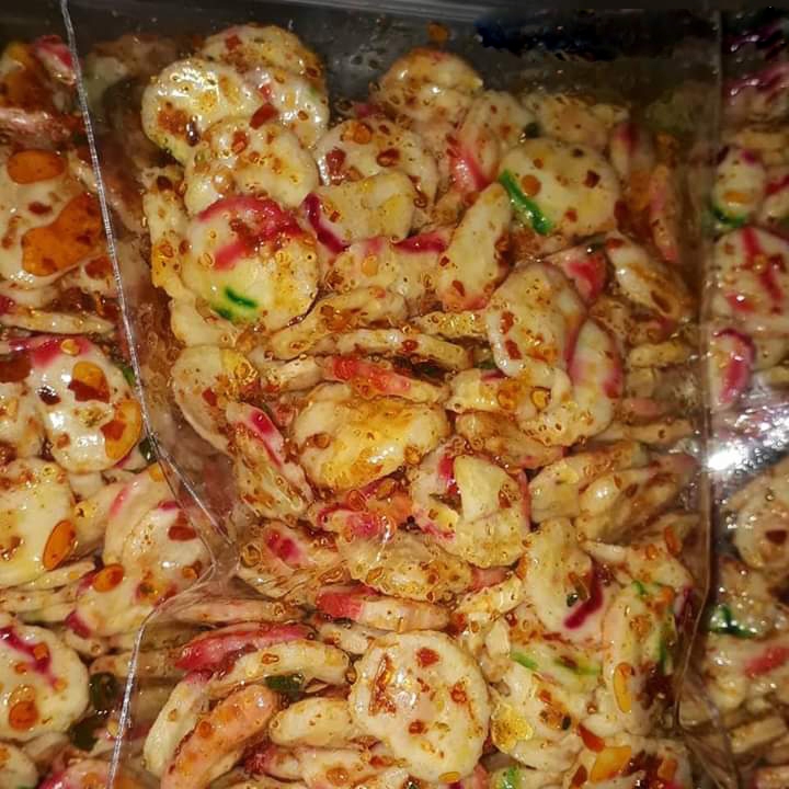 

Keripik Pedas Kering / Kerupuk Bantet Renyah Pedas Rasa Daun Jeruk