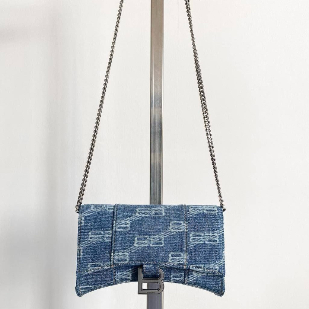 BALENCIAGA Hourglass Wallet on Chain WOC BB Monogram Crossbody Bag Denim Bleached