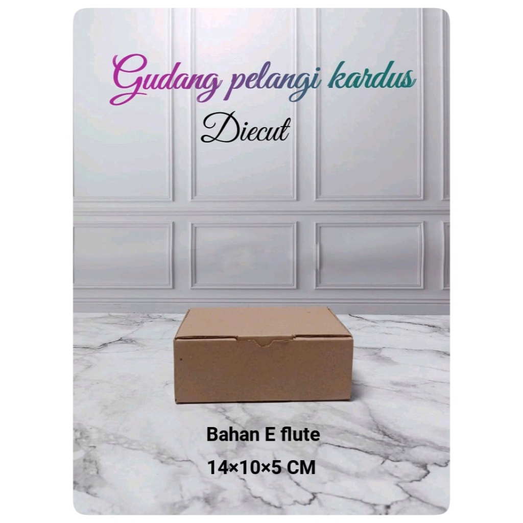 

kardus karton box Uk. 14x10x5 cm...model die cut/pizza