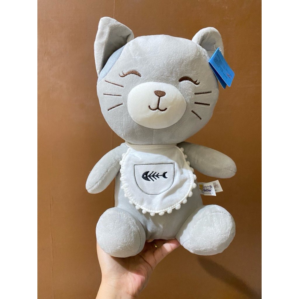 Boneka Karakter Kucing Abu Pakai Celemek size 32cm / Boneka Kucing Abu / Boneka Mainan Anak Karaktr 