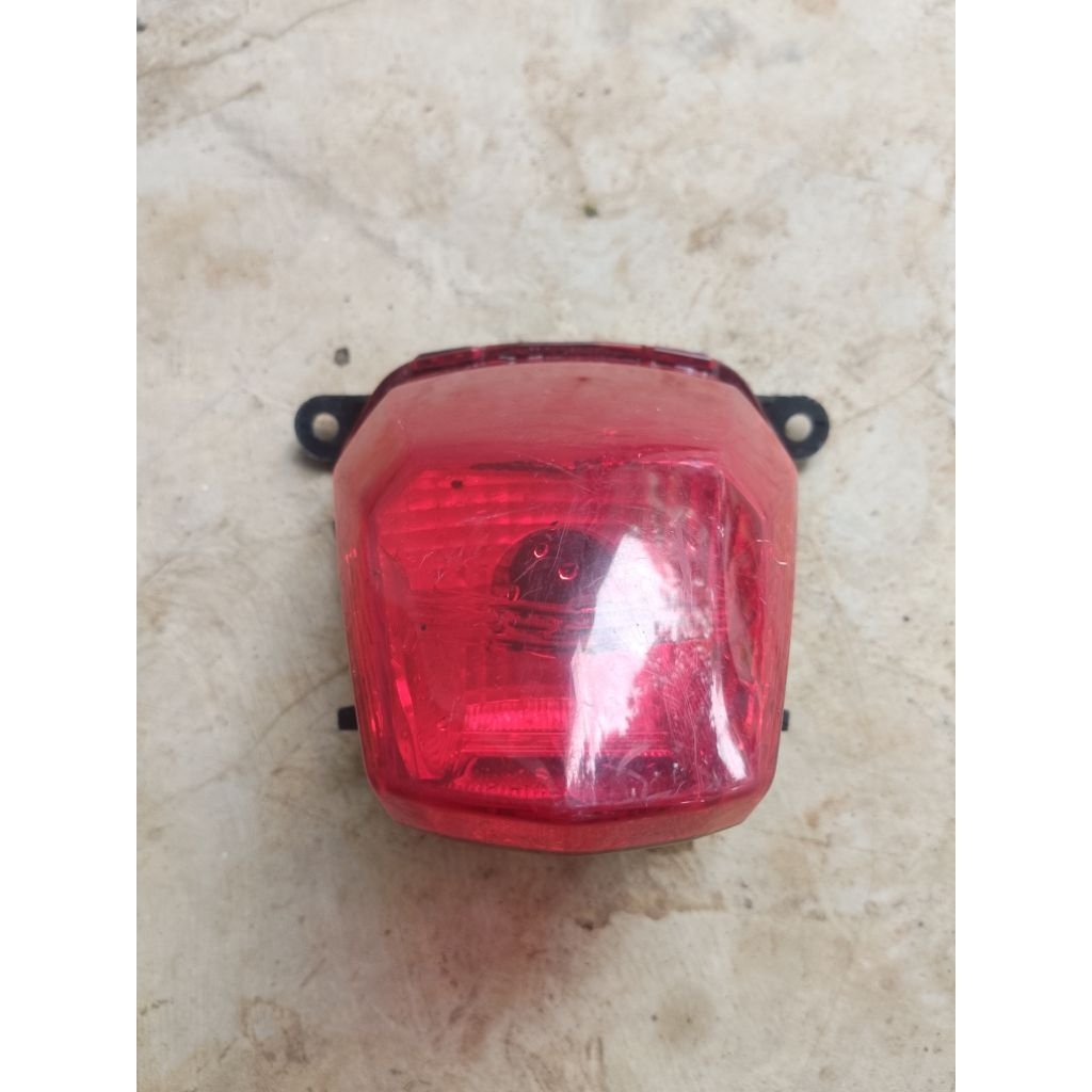 STOPLAMP LAMPU REM BELAKANG HONDA GENIO KOJ ORIGINAL BEKAS