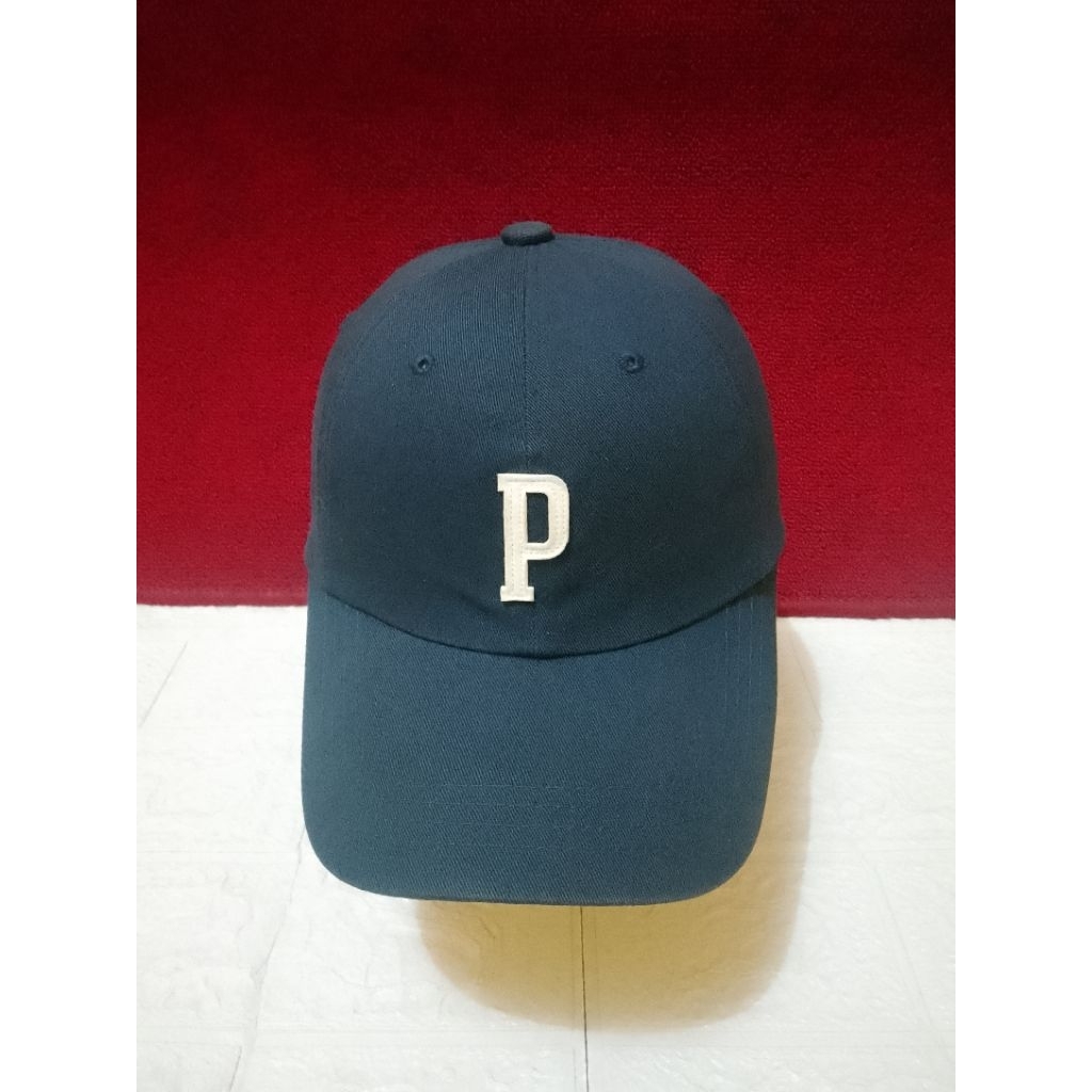 Topi Logo P