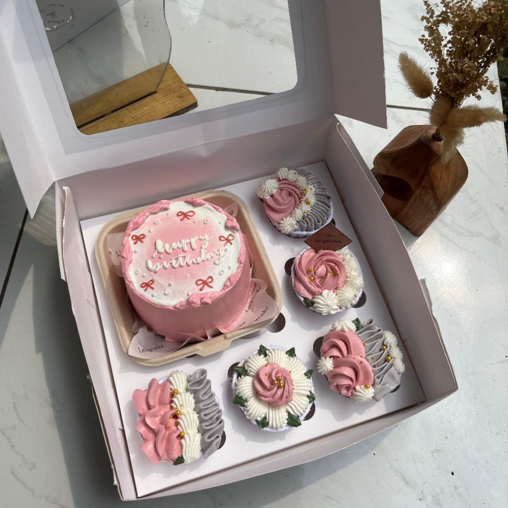 

[Bisa H-1] Bento cake + Cupcakes or cupcakes only