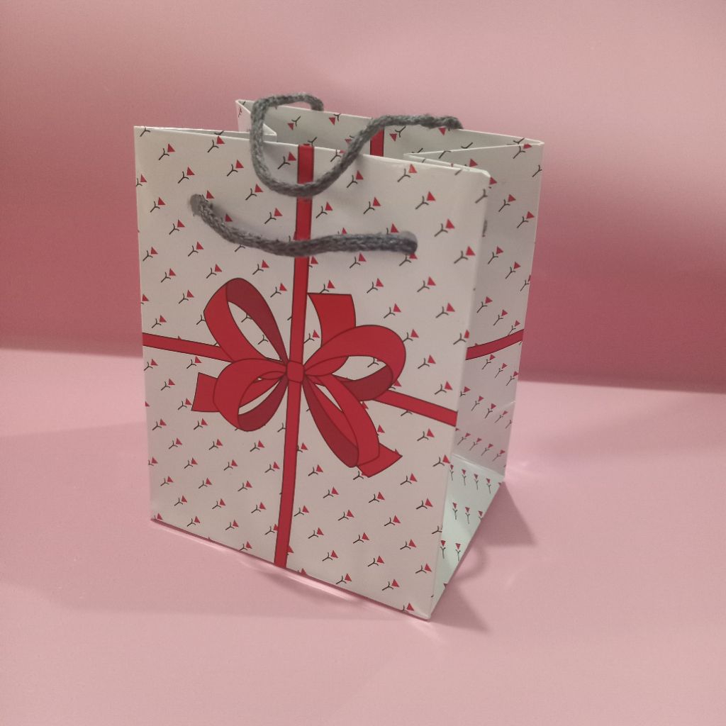 

Papper bag 11,5 x 10 x 6 cm tas kado