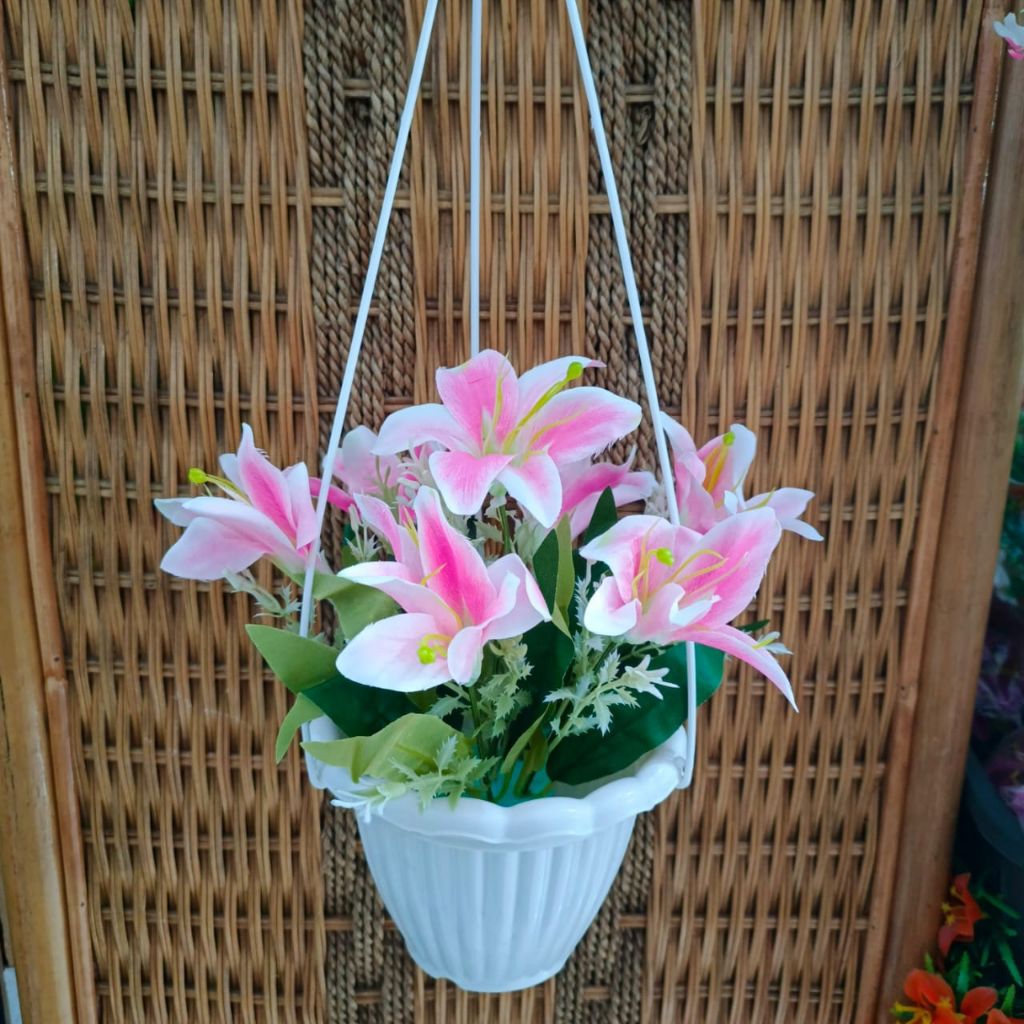BUNGA HIAS BUNGA PALSU BUNGA LILI POT GANTUNG BUNGA PLASTIK DEKORASI RUMAH