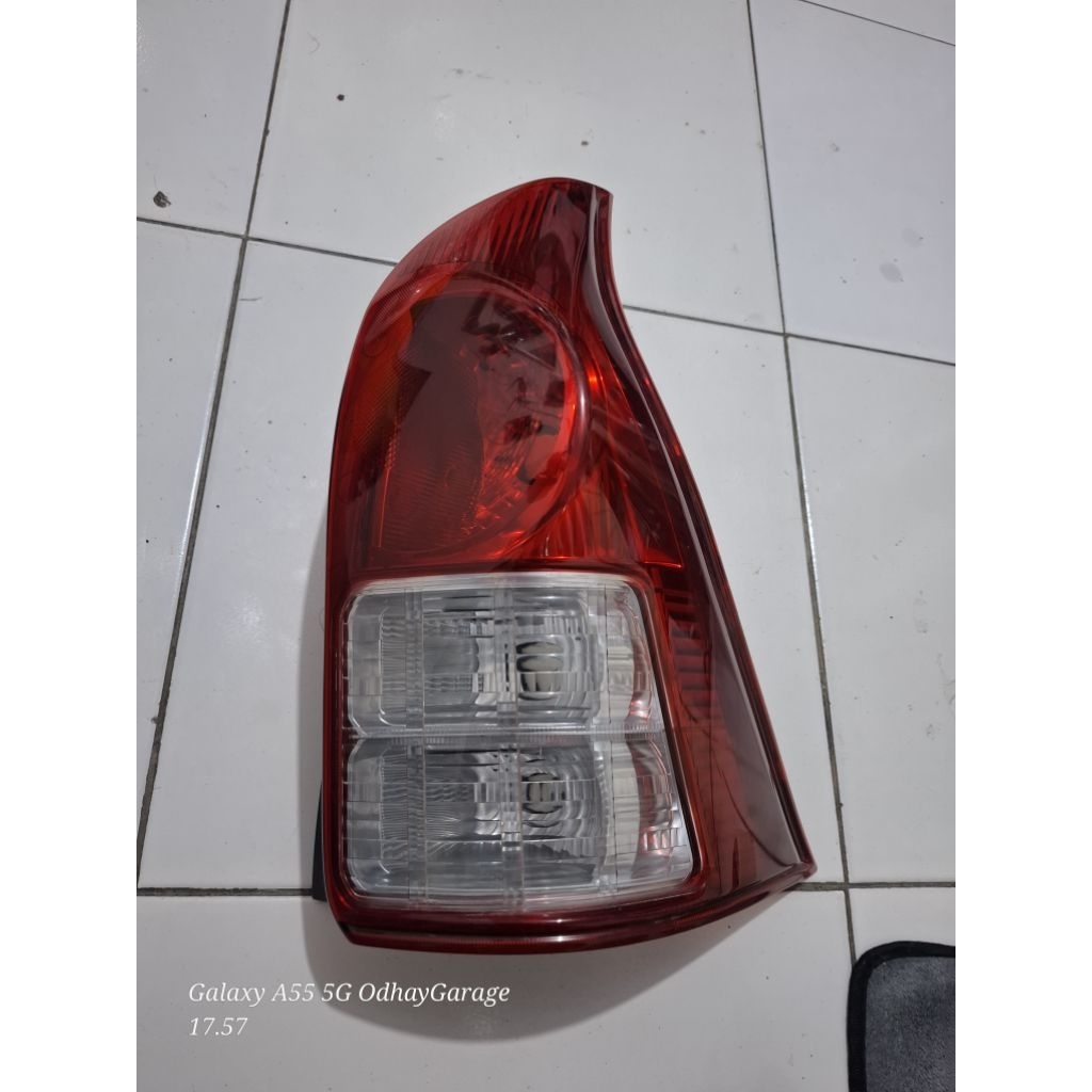 stoplamp avanza xenia 2012-2015