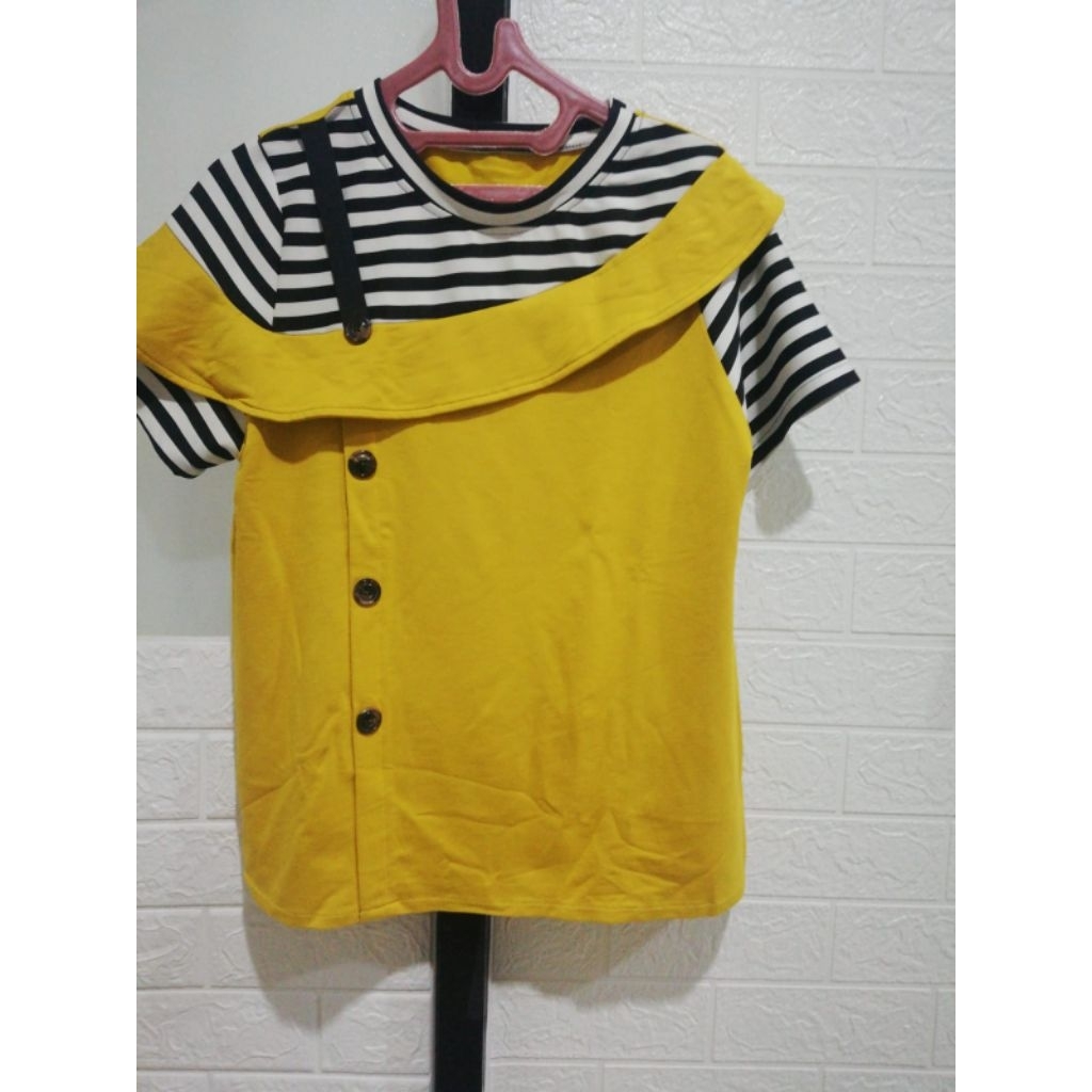 Atasan Kaos Wanita Kuning