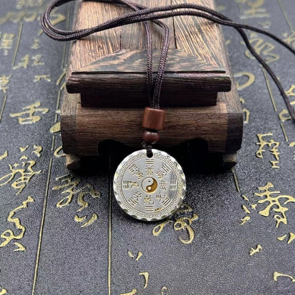 kalung patkwa / pat kwa / pa kwa