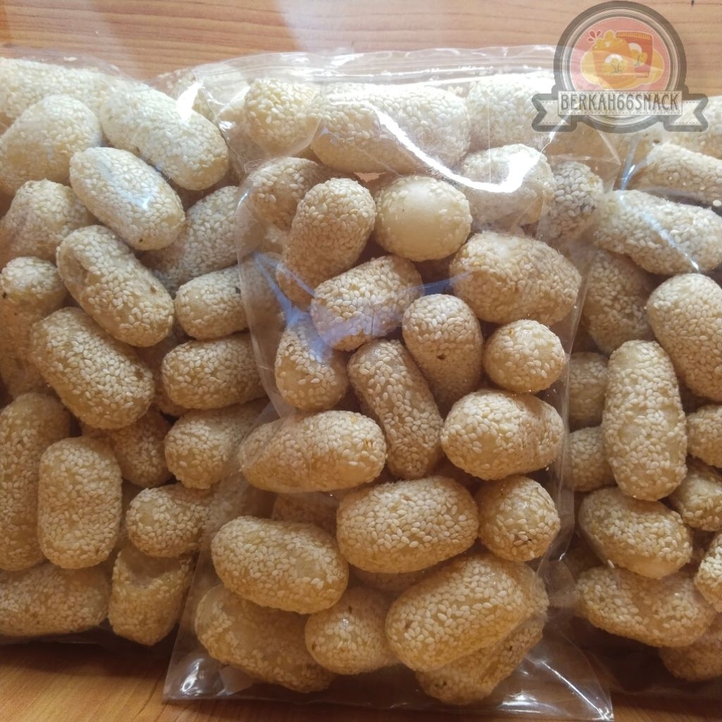 

Manco Wijen 150gram / Cemilan Manis Manco Wijen / Kueh Onde Onde Kering Full Wijen