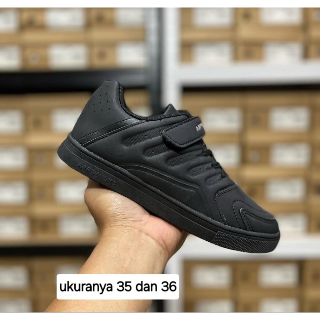 sepatu sekolah anak warna hitam polos airwalk full black