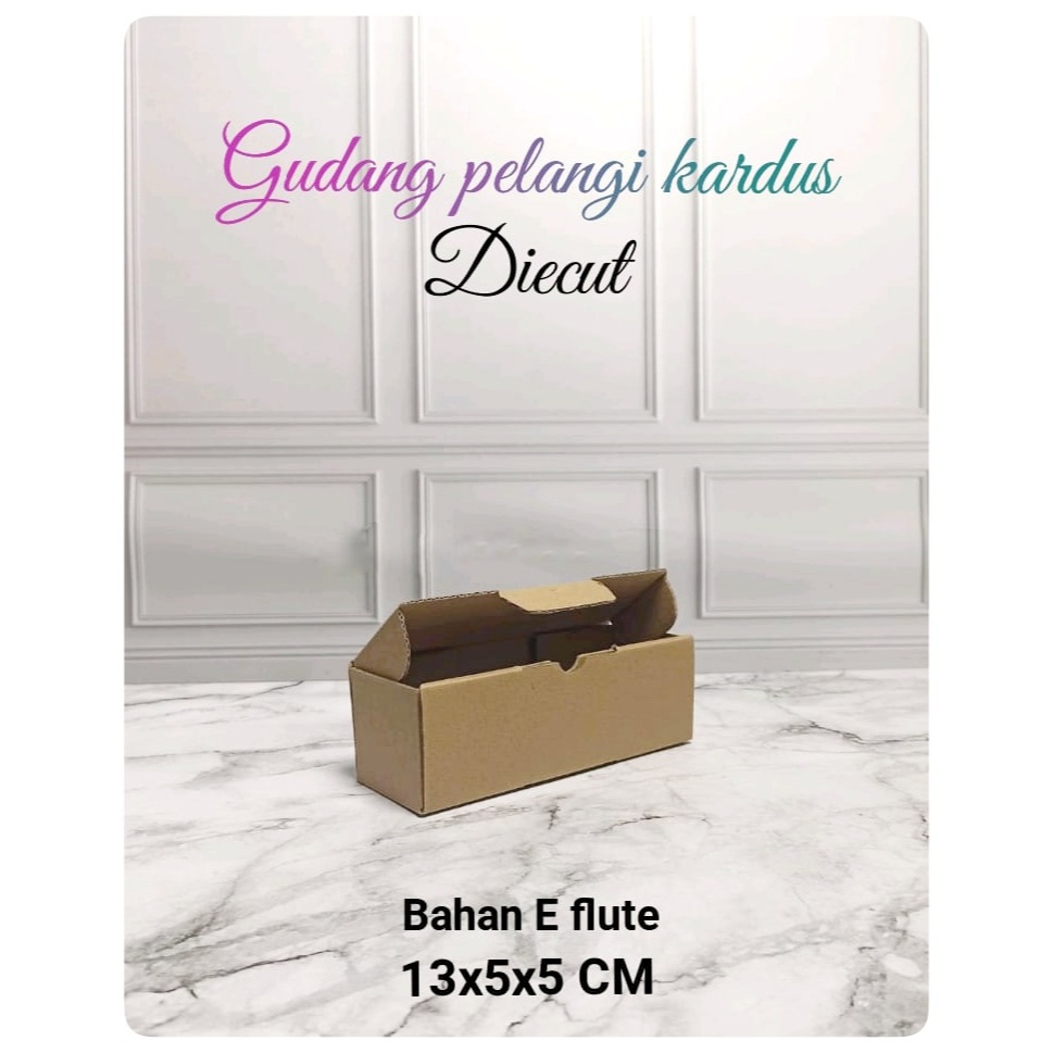 

kardus karton box Uk. 13x5x5 cm...model die cut/pizza